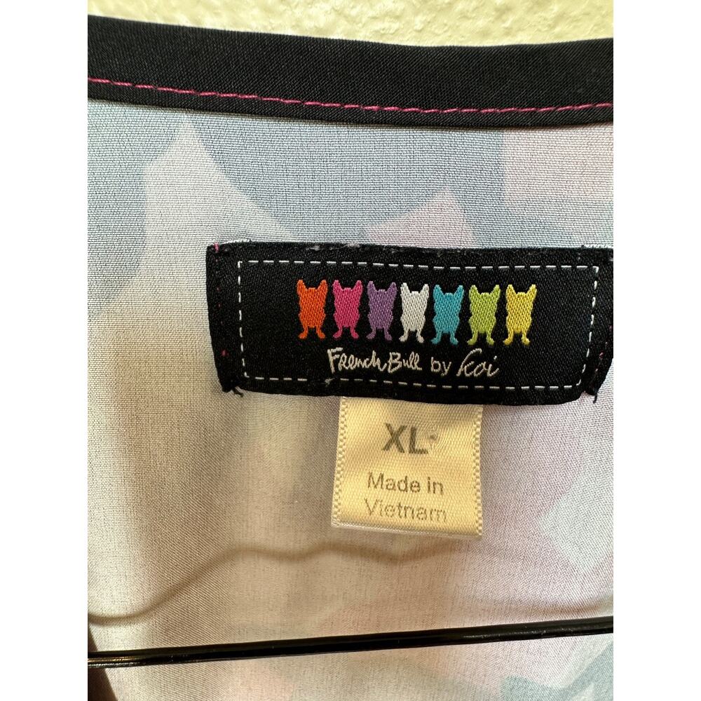 French Bull by Koi Lulu XL Dog Print Camo Frenchie Scrub Top Pink V-Neck - Picture 4 of 8